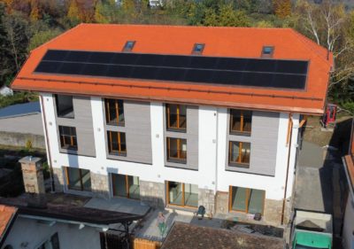 Cossonay (Vaud) Rénovation bâtiment : toiture, charpente, couverture, ferblanterie, ossature bois, façade bois Gros de Vaud