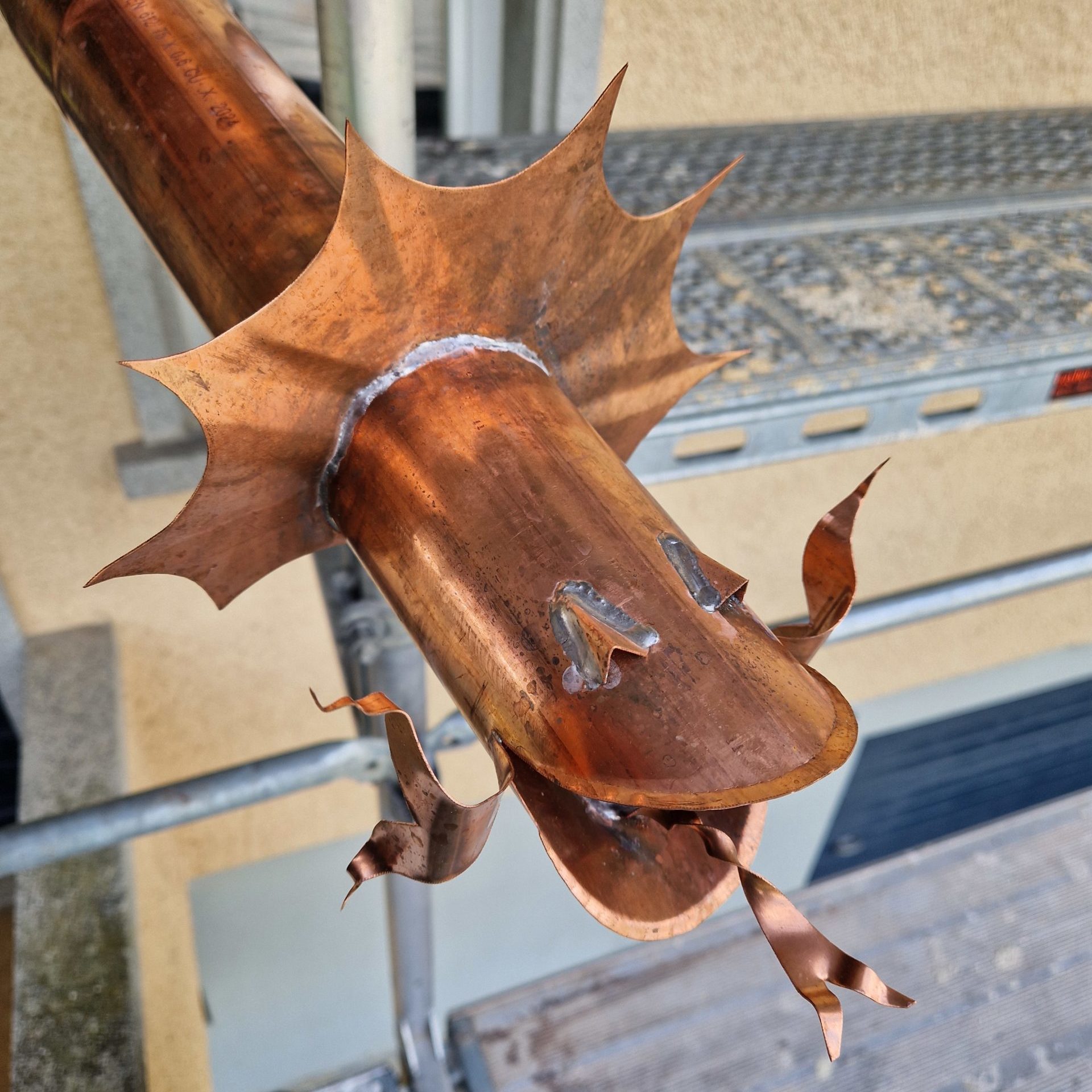 Finition ferblanterie Neuchâtel Dragon cheneau, ferblanterie cuivre