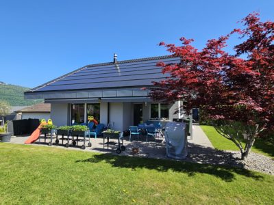 Rénovation et assainissement de toiture Bienne / Ipsach Panneaux photovoltaïques intégrés