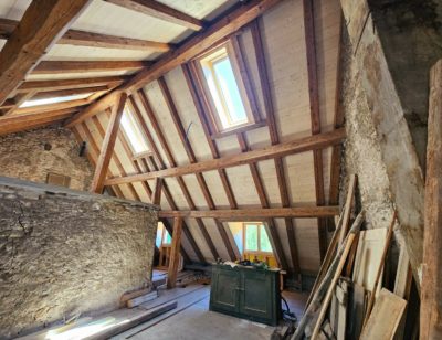 Aménagement de combles Neuchâtel, plafond lames épicéa du nord Lames de plafond en bois Neuchâtel