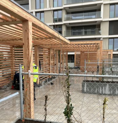 Pergolas ajourée bois en mélèze, Neuchâtel